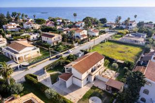 Villa Medea, con giardino, a 150m dal mare, Relax totale a Siracusa - 8