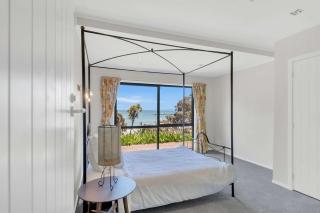 Seas The Day - Beachfront On Coopers - 4