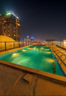 Scarlet Muse - 1BHK - Self Check-in -Gulberg - MMAlam - Pool - 9