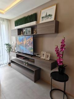 Modern 2BR-3 Mins Walking Distance to BTS Thonglor - 1