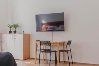 Affordable 1BR Apartment in a Prime Location - 6