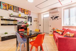 Black & White or Pop Art - Design Apartments with Parking & WiFi - 4