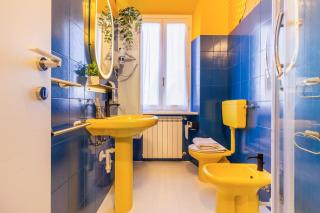Black & White or Pop Art - Design Apartments with Parking & WiFi - 8
