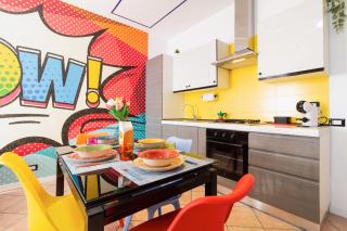 Black & White or Pop Art - Design Apartments with Parking & WiFi - 3