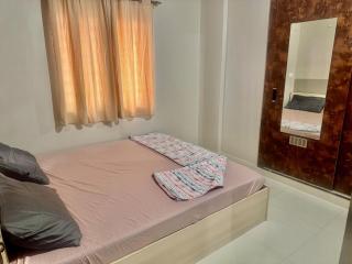 408 Airy one Bedroom Flat - 7