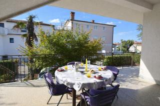 Umag flat with terrace and garden - 0