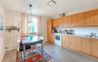 2 Bedroom Cozy Apartment In Hyltebruk - 1