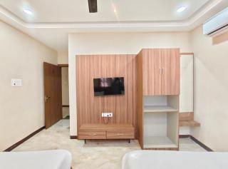 Hotel Sanskar Palace - 5