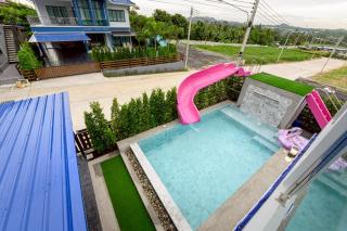 BanIngKhao Pool Villa Sriracha - 6