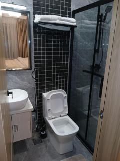 The great charming luxurious apartment with modern facilities which offers a great lifestyle which is family friendly in kilimani - 2