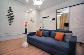 Рядом с Мега парком - 1