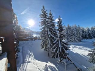 Arcs 1800 center Le Charvet skis aux pieds on your feet - 3