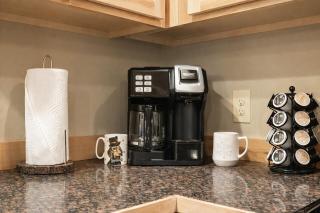 Paws in the Mountains by NW Comfy Cabins - 1