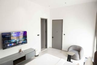 Andrian's Luxury Apartment - 5