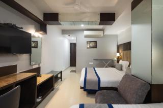 Pravasa Hotel by Sapphire - 7