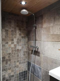 CHALET COSY A LA MONTAGNE AVEC SAUNA TONNEAU situé à St Laurent en Grandvaux - Proche lacs cascades et pistes de ski - 4