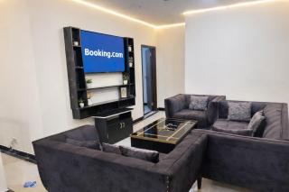 Luxury Two Bedrooms Apartment - 6