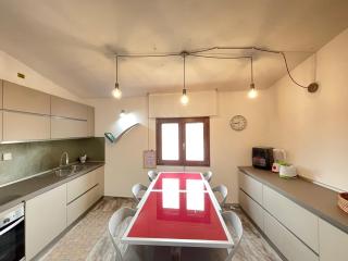 H 51 Family House - 5