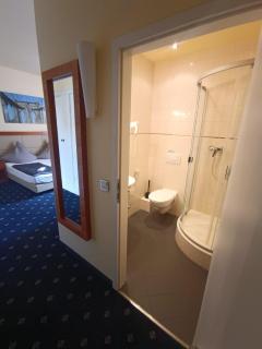 ZM 22, King Room doubleBed - 6