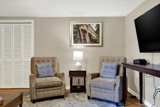 Oglethorpe Manor Garden Level - 8