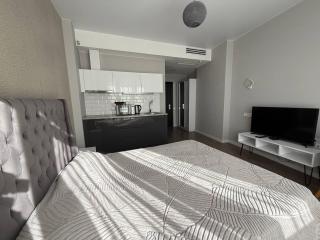 Studio in White Sails - 3