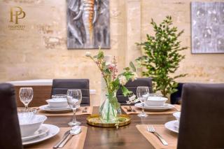 Authentic Maltese 3BR Steps from Sliema Seafront & Ferries - 2