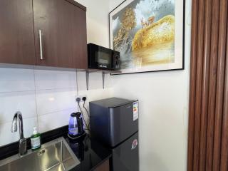 Stylish Studio Apartment - 3