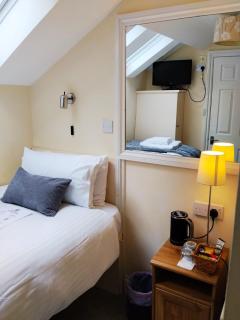 The Rockford Inn - 5