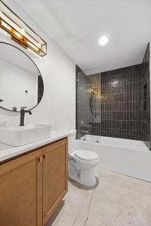 Park Hotel 1BR Suite 210 - 4