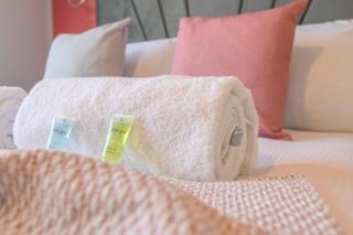 Leeds Stay Private En-Suite Room Shared Kitchen - Pass the Keys - 5