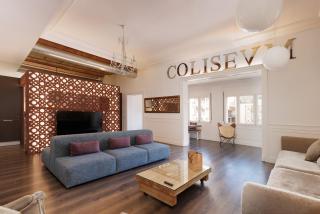Enjoybcn Coliseum Apartments - 0