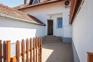 Tokaj Family Apartment - 9