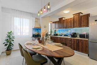 Elegant 2BR Retreat in the Heart of Brașov - 5