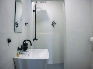 R34 Boutique Art Hotel - 7
