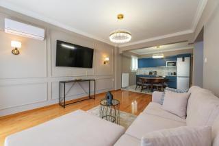 Rhapsody in Blue Alimos Marina - 4