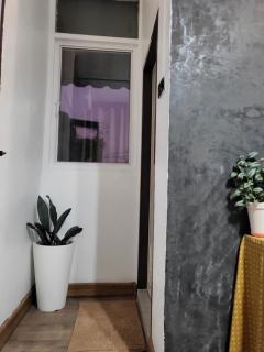 auntythong house - 9