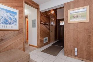 Mammoth Creek Unit 52 - 1