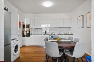 Johns Villa by Homie - 2