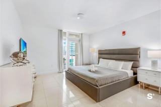 Modern 2-BD Condo in Midtown Miami Pool & Gym - 0