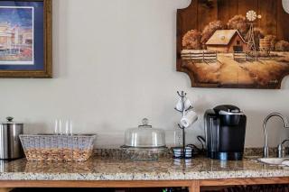 The Manor Haus at Messina Hof Hill Country Winery-Presidents - 4
