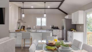 Amber Refresh by AvantStay Pool and Hot Tub - 2