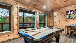 Smoky Horizon by AvantStay Game Room Movie Theater Deck w Hot Tub Views - 5