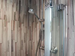 The Peacock Roost - Uk46297 - 2