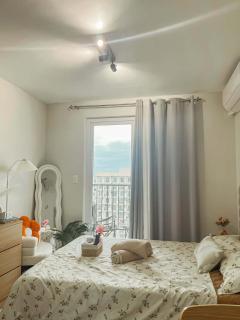 Condo at 16th Floor Free Pool Access with Private Balcony - 6