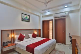 Hotel The Royal Shelter Premium Air Conditioned Rooms With Free Parking And Wifi !!! Highly Recommended Hotel In Agra - 6