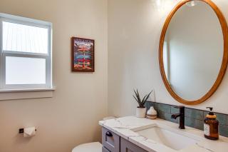 1 Mi to Lake Coeur dAlene Pet-Friendly Getaway - 1