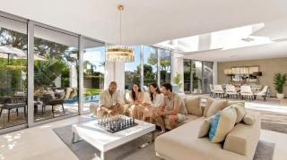 VACATION MARBELLA I Villa Finesse, Luxury Villa, Golden Mile, Swimming-pools, Sauna, Spa, Gym, Gated Community, Minutes from Golfs and Beaches - 9