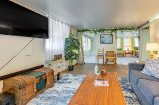 Sun and Sand in St Pete! Family Home with Tiki Bar - 3