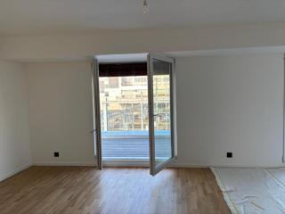 2 minutes walking from Lausanne Train station - 6