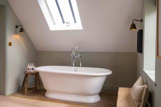 The Bottle & Glass Inn - Deluxe Room - Room 3 - 9